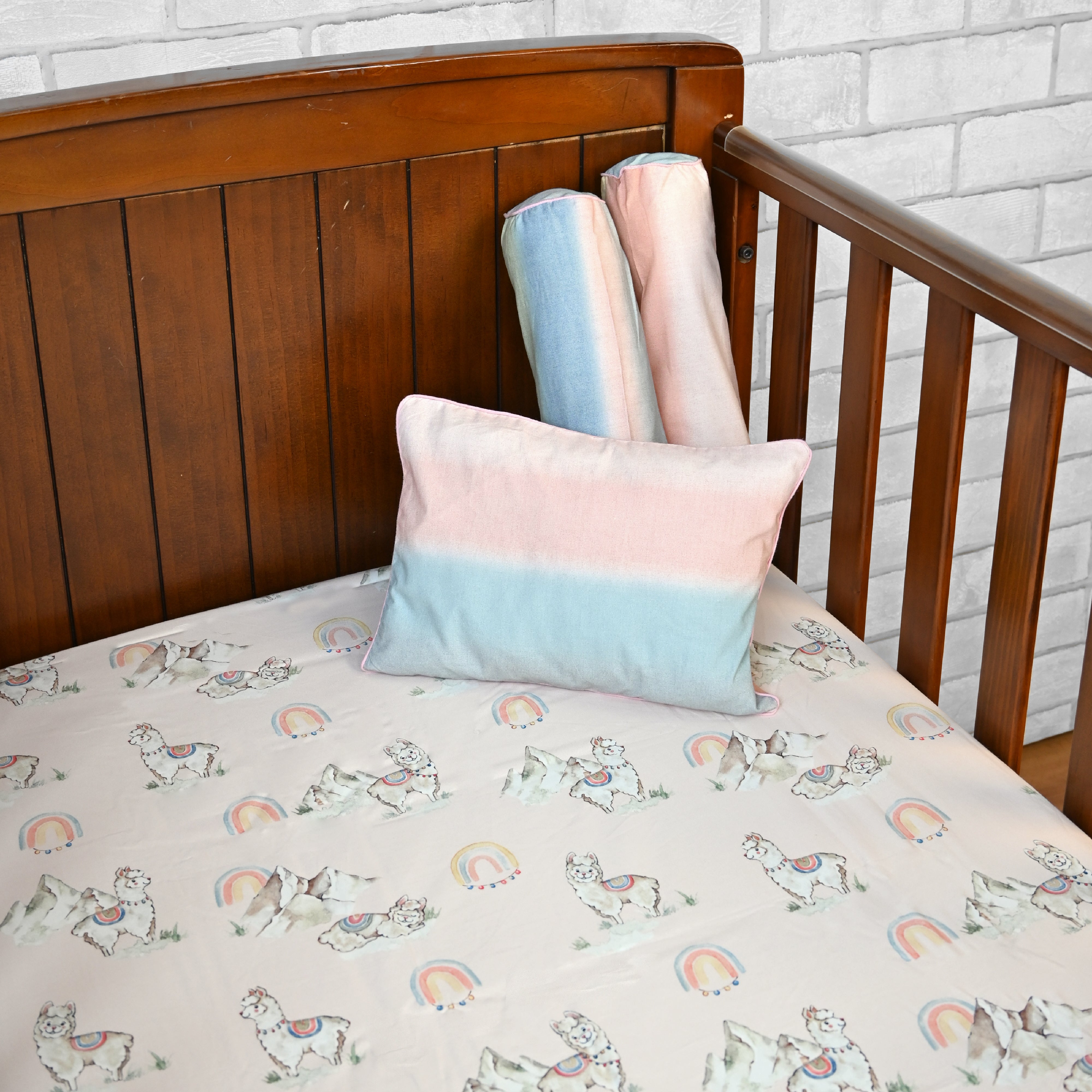 Ooh La Llama - Crib Set of 4