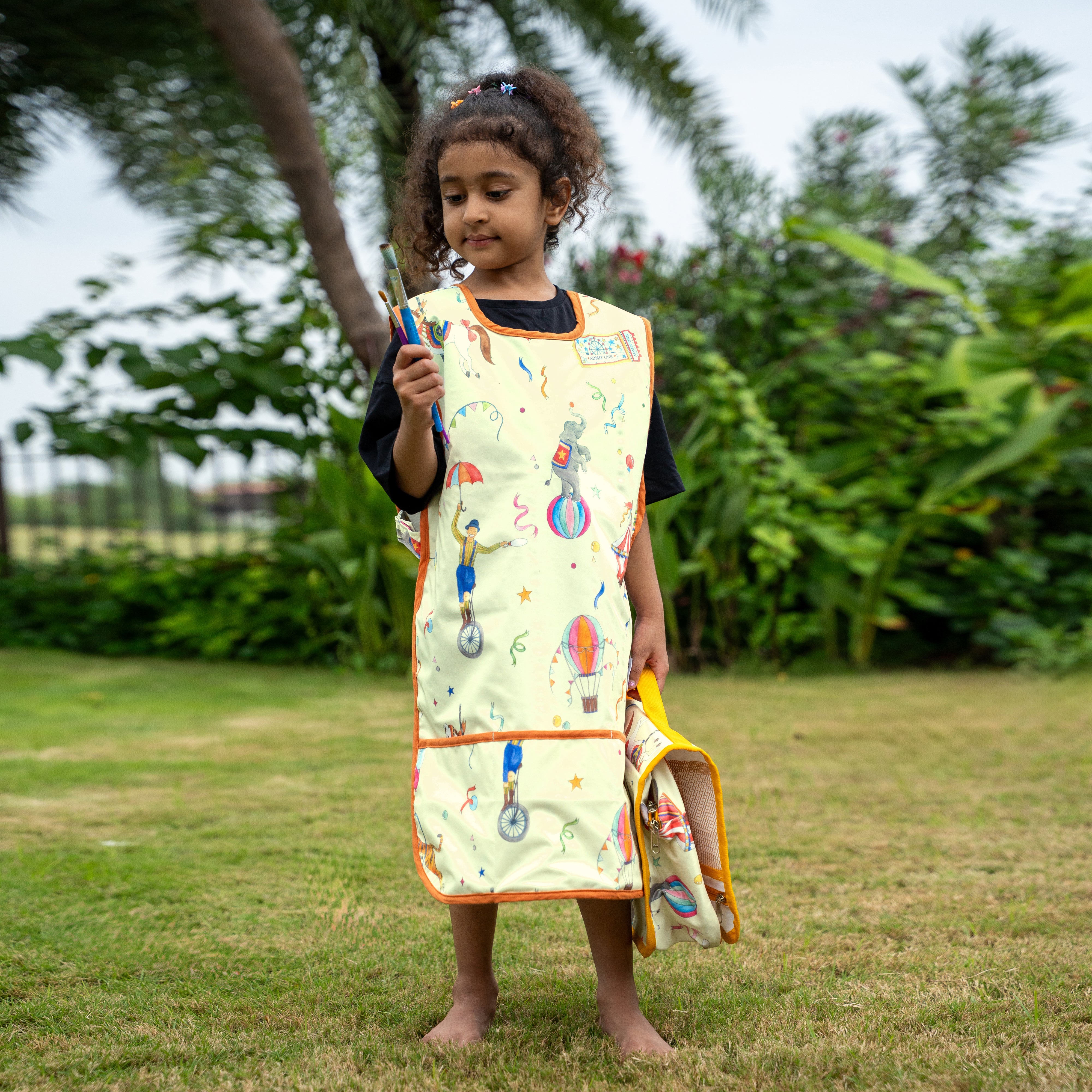 The Faraway Fair Little Artist Duo