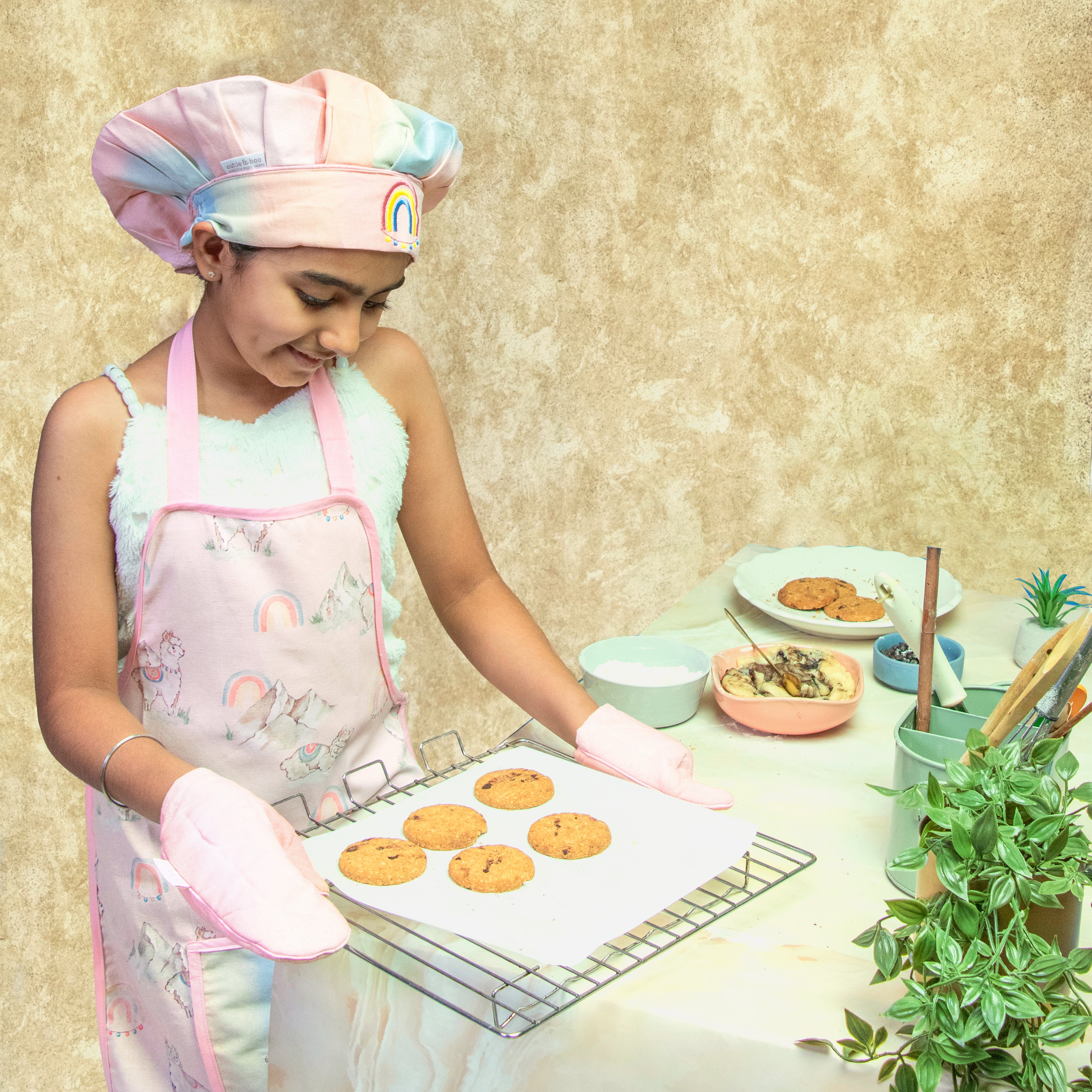 Ooh La Llama Apron - Little Chef Trio Set