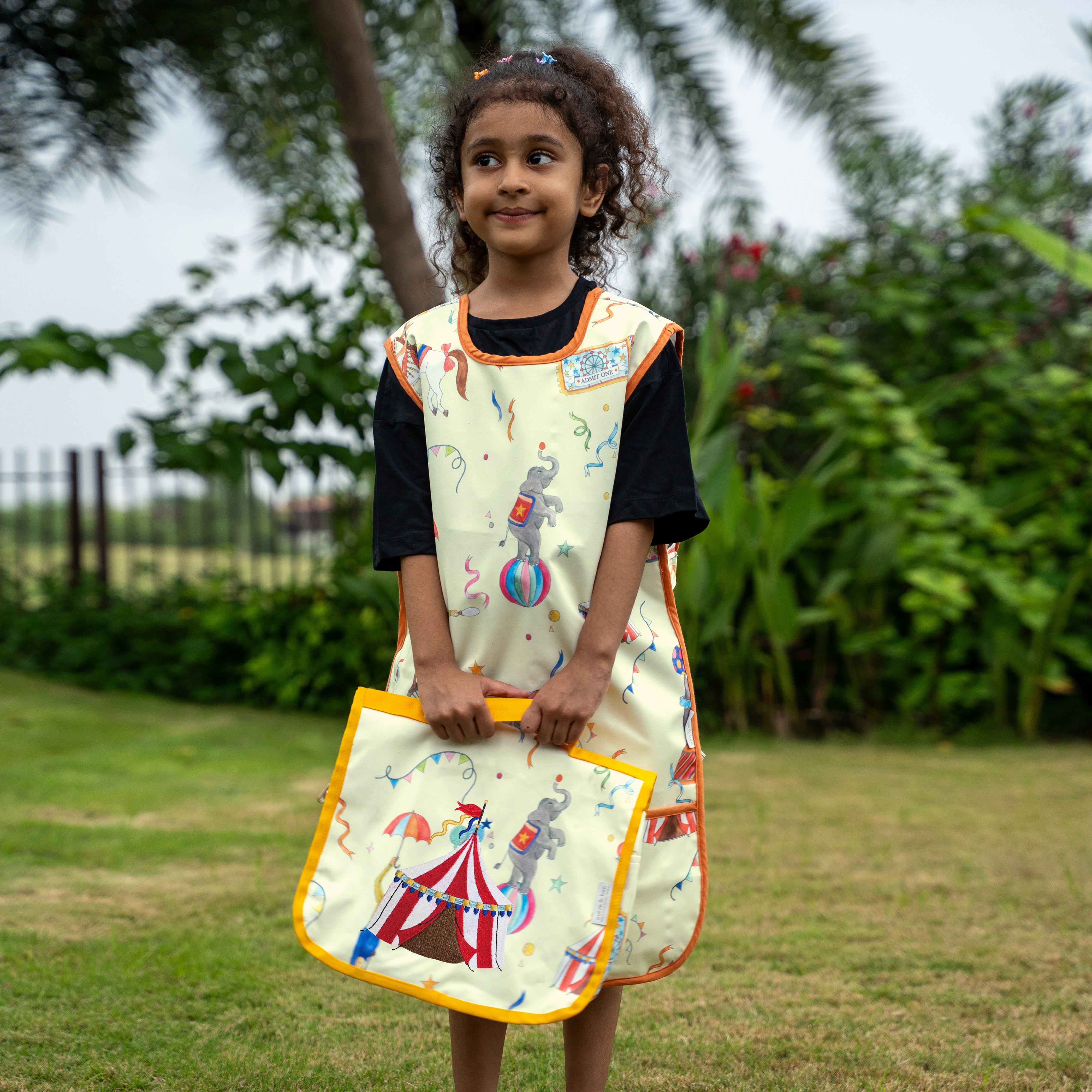 The Faraway Fair Little Artist Duo