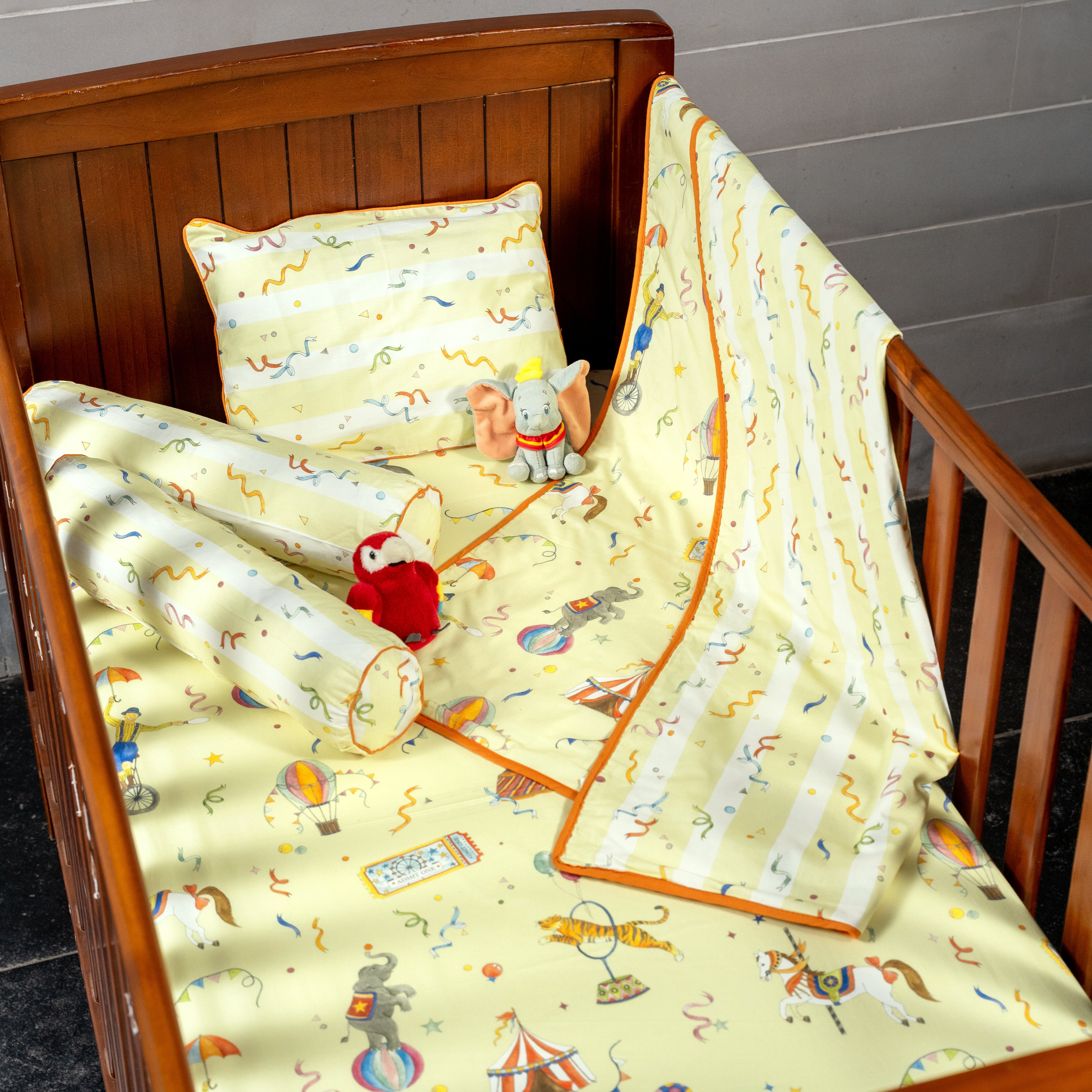 The Faraway Fair Crib Set - Set of 4